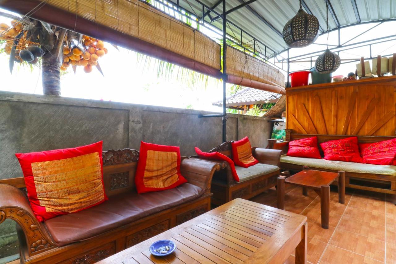 Casa de hóspedes Puji And 3*
