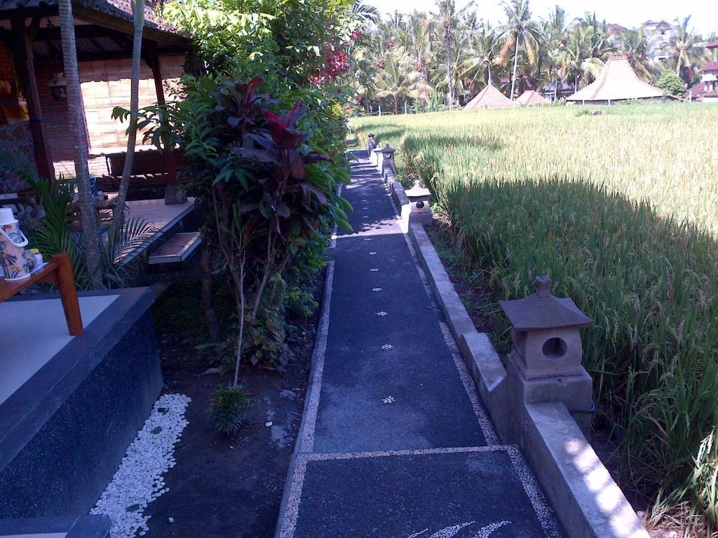 Puji And Guest house Ubud (Bali)